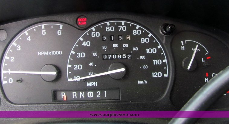 image for item 4454 2000 Ford Explorer XL