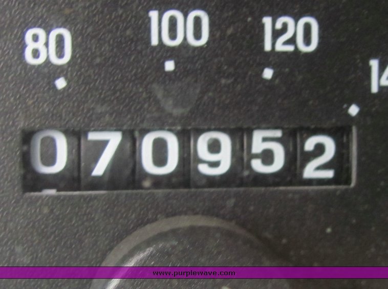 image for item 4454 2000 Ford Explorer XL