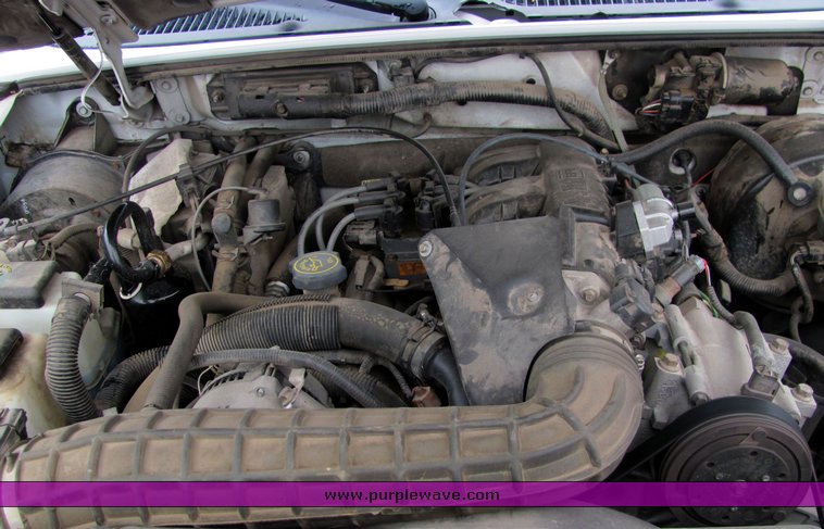 image for item 4454 2000 Ford Explorer XL