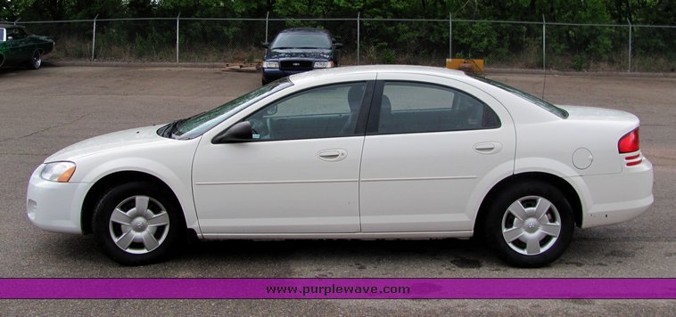 image for item 4455 2006 Dodge Stratus SXT