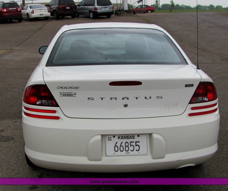 image for item 4455 2006 Dodge Stratus SXT