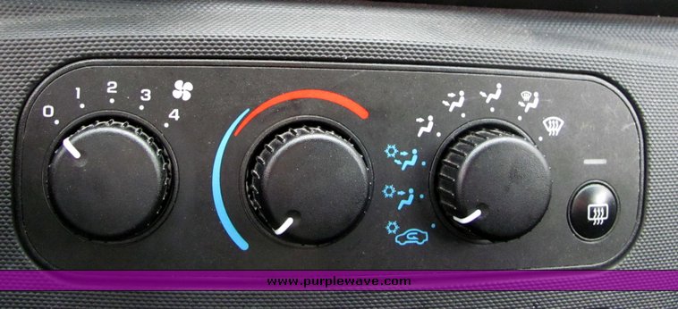 image for item 4455 2006 Dodge Stratus SXT