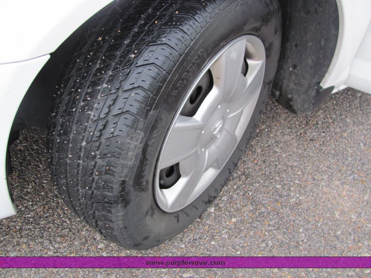 image for item 4455 2006 Dodge Stratus SXT