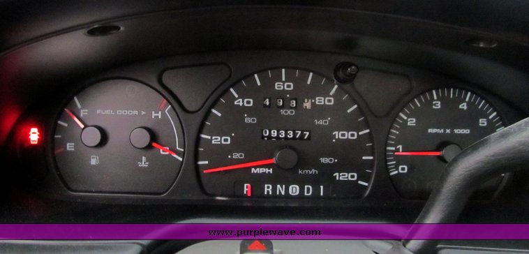 image for item 4456 2002 Ford Taurus SE