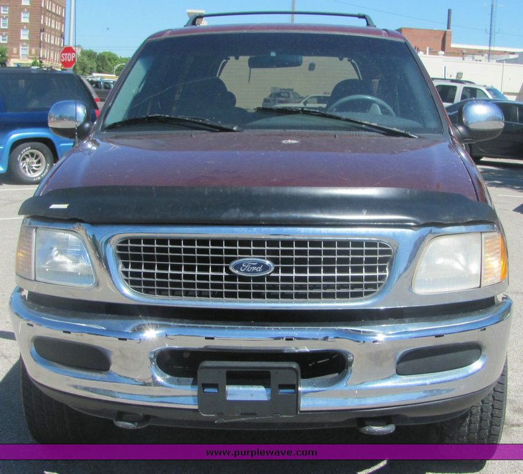 image for item 4485 1997 Ford Expedition