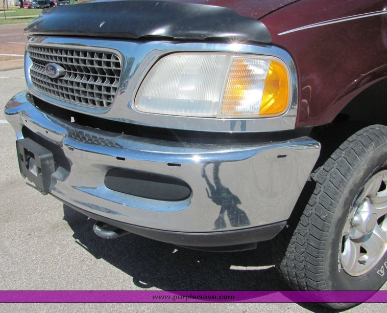 image for item 4485 1997 Ford Expedition