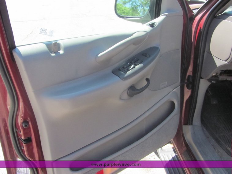 image for item 4485 1997 Ford Expedition