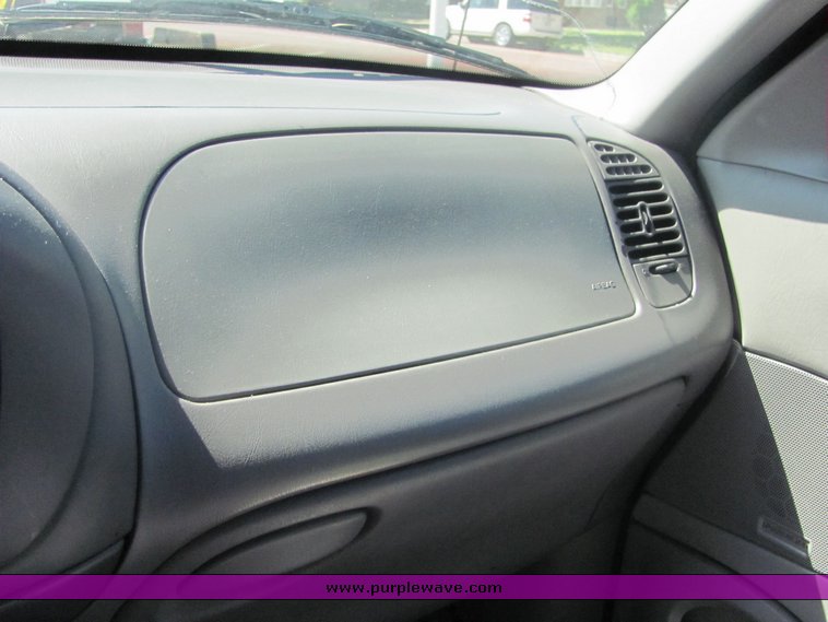 image for item 4485 1997 Ford Expedition