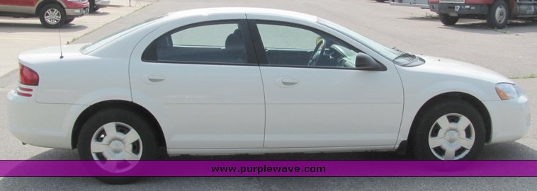 image for item 6067 2006 Dodge Stratus