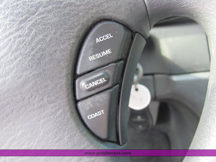 image for item 6067 2006 Dodge Stratus