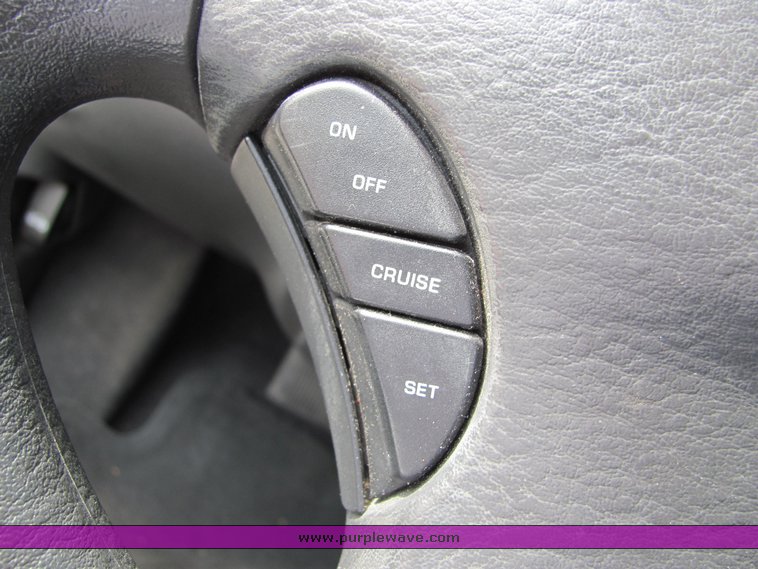 image for item 6067 2006 Dodge Stratus