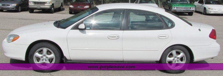 image for item 6068 2002 Ford Tarus