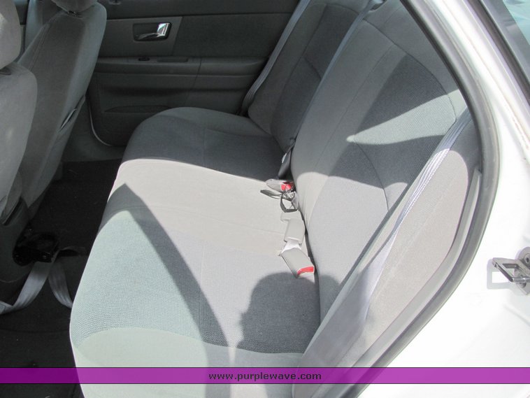 image for item 6068 2002 Ford Tarus