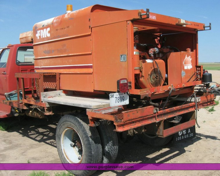 image for item 6798 1981 Ford F600