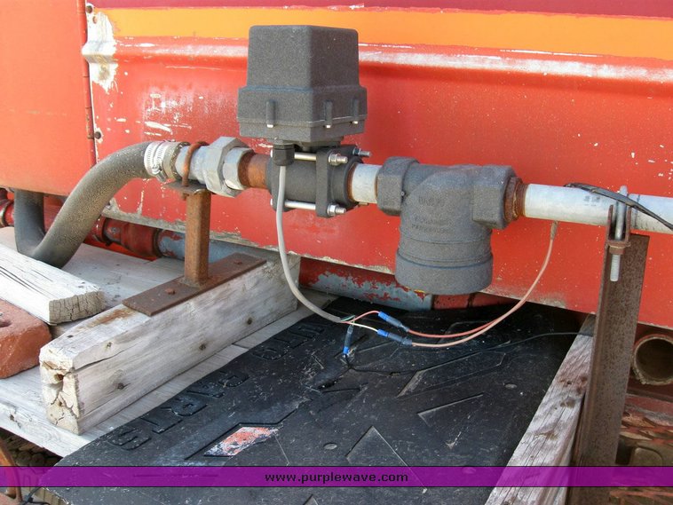 image for item 6798 1981 Ford F600