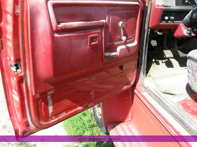 image for item 6798 1981 Ford F600