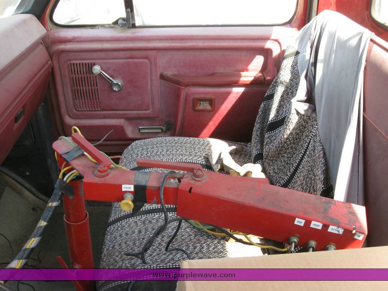 image for item 6798 1981 Ford F600