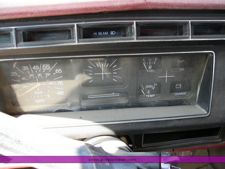 image for item 6798 1981 Ford F600