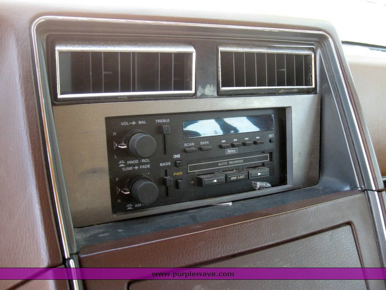 image for item 6800 1988 Chevrolet Sportvan C30