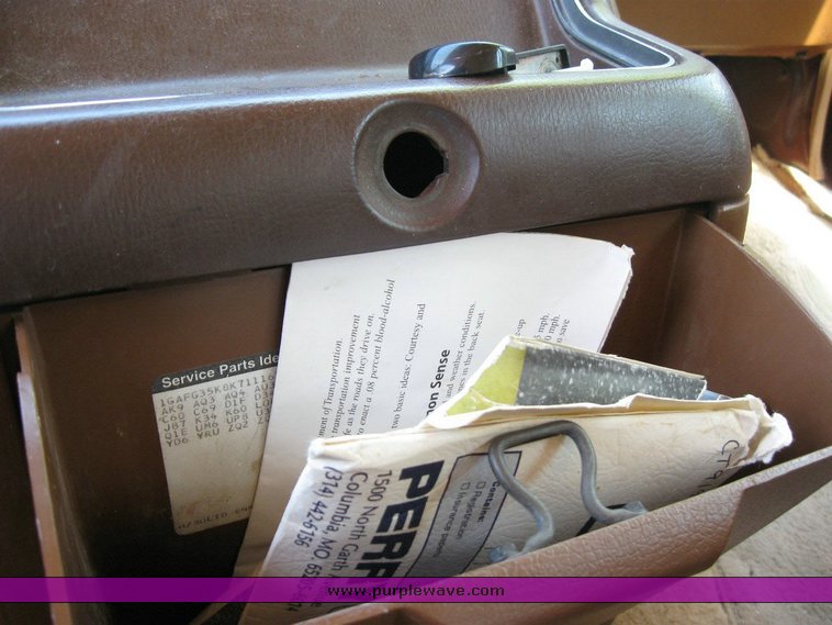 image for item 6800 1988 Chevrolet Sportvan C30