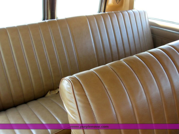 image for item 6800 1988 Chevrolet Sportvan C30