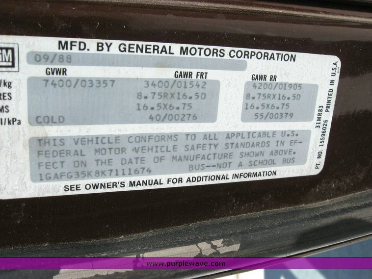 image for item 6800 1988 Chevrolet Sportvan C30