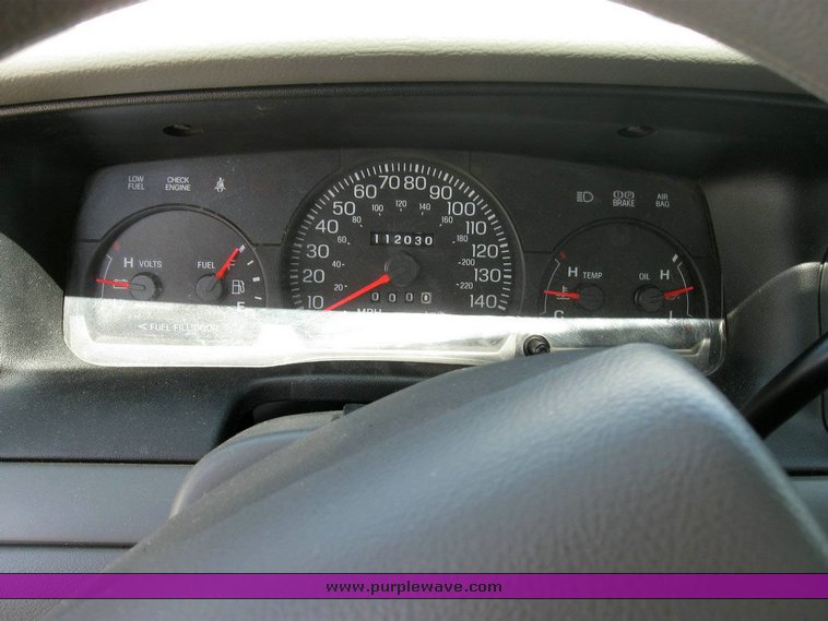 image for item 6801 2005 Ford Crown Victoria Police Intercepter