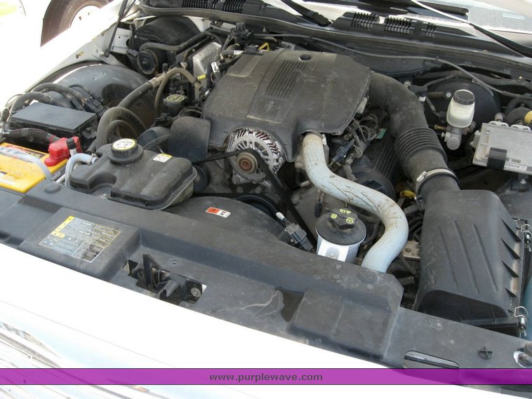 image for item 6801 2005 Ford Crown Victoria Police Intercepter