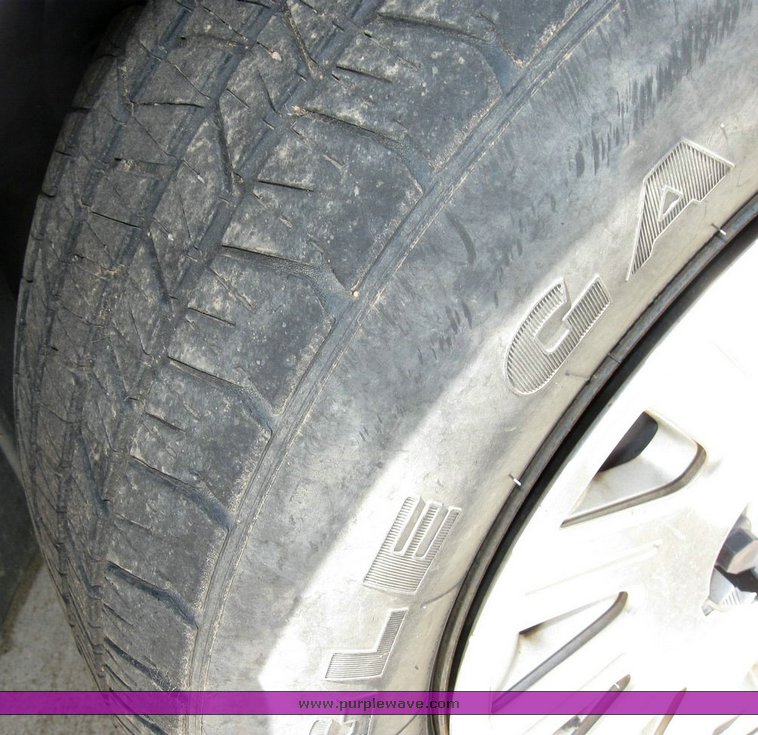 image for item 6801 2005 Ford Crown Victoria Police Intercepter