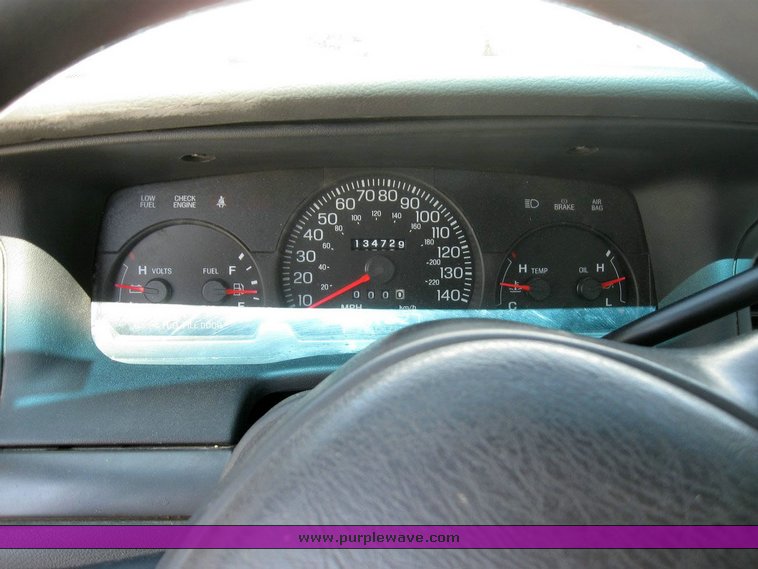 image for item 6802 2003 Ford Crown Victoria Police Intercepter