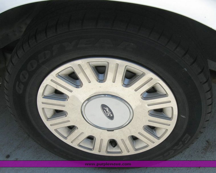 image for item 6802 2003 Ford Crown Victoria Police Intercepter