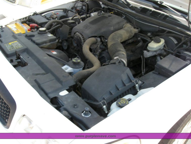 image for item 6802 2003 Ford Crown Victoria Police Intercepter