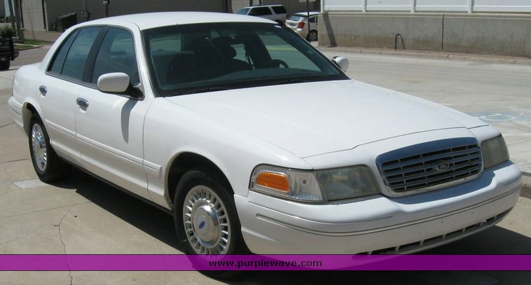 image for item 6803 2001 Ford Crown Victoria Police Intercepter