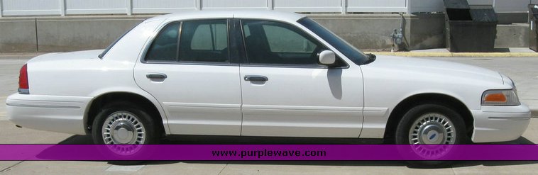 image for item 6803 2001 Ford Crown Victoria Police Intercepter