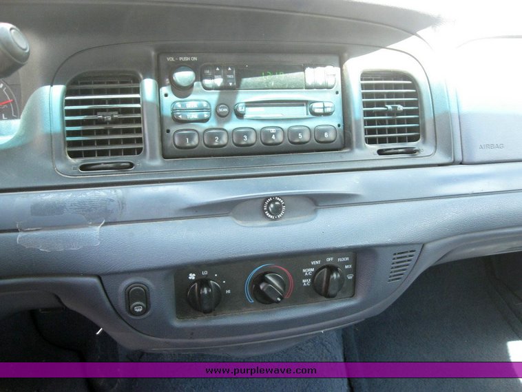 image for item 6803 2001 Ford Crown Victoria Police Intercepter