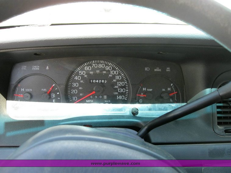 image for item 6803 2001 Ford Crown Victoria Police Intercepter