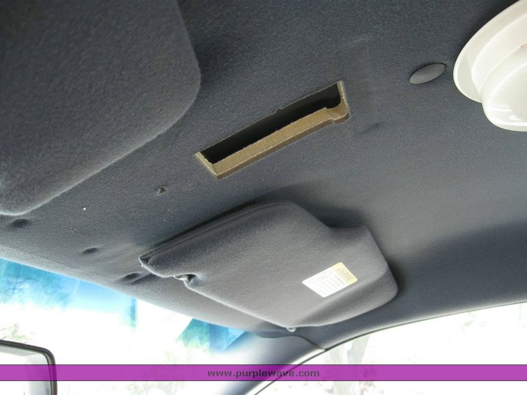 image for item 6803 2001 Ford Crown Victoria Police Intercepter