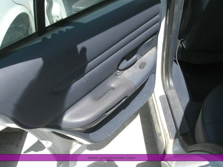 image for item 6803 2001 Ford Crown Victoria Police Intercepter