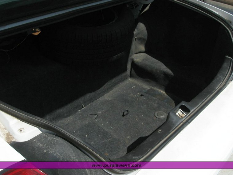 image for item 6803 2001 Ford Crown Victoria Police Intercepter