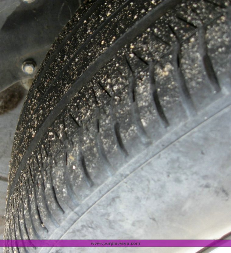 image for item 6803 2001 Ford Crown Victoria Police Intercepter