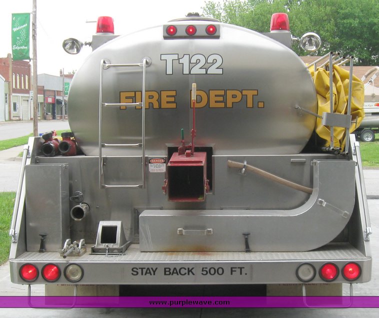 image for item 7299 1988 Chevrolet 70 tanker truck