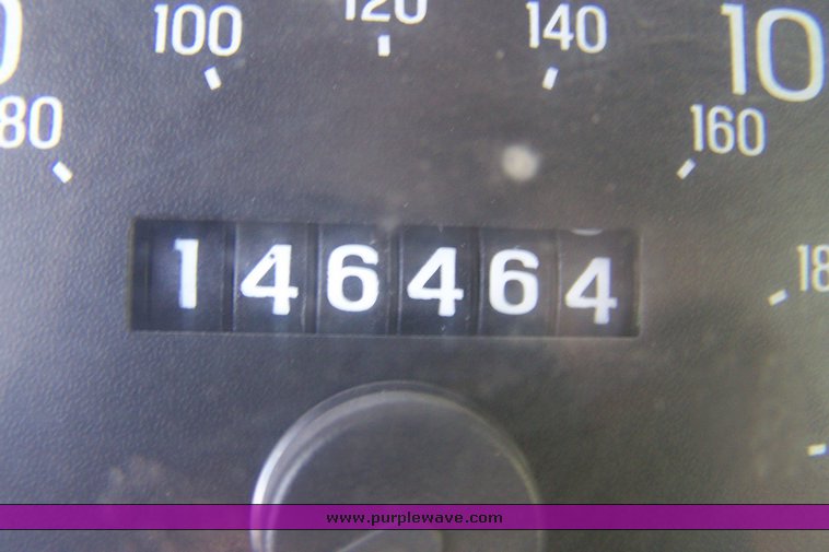 image for item 8497 2005 Ford Crown Victoria Police Interceptor