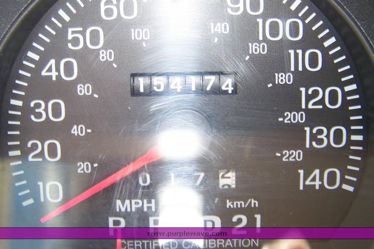 image for item 8498 2005 Ford Crown Victoria Police Interceptor