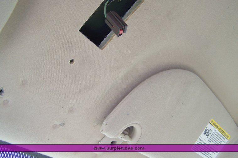 image for item 8498 2005 Ford Crown Victoria Police Interceptor