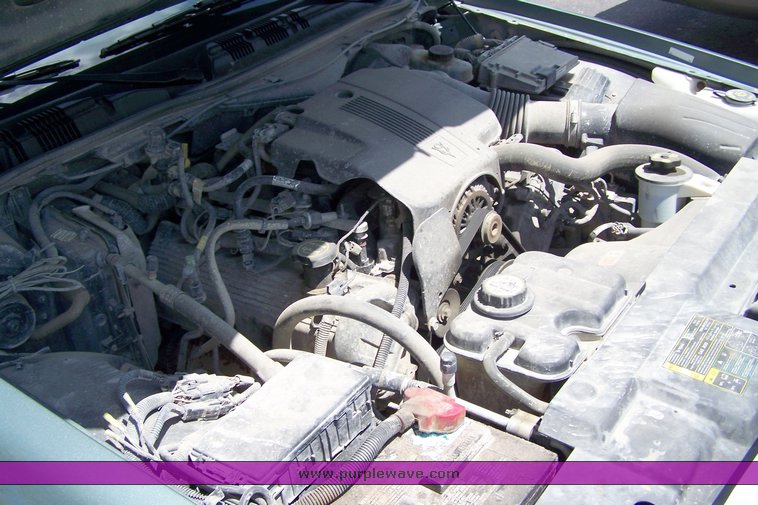 image for item 8498 2005 Ford Crown Victoria Police Interceptor