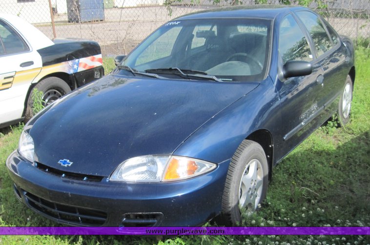 image for item 3810 2000 Chevrolet Cavalier