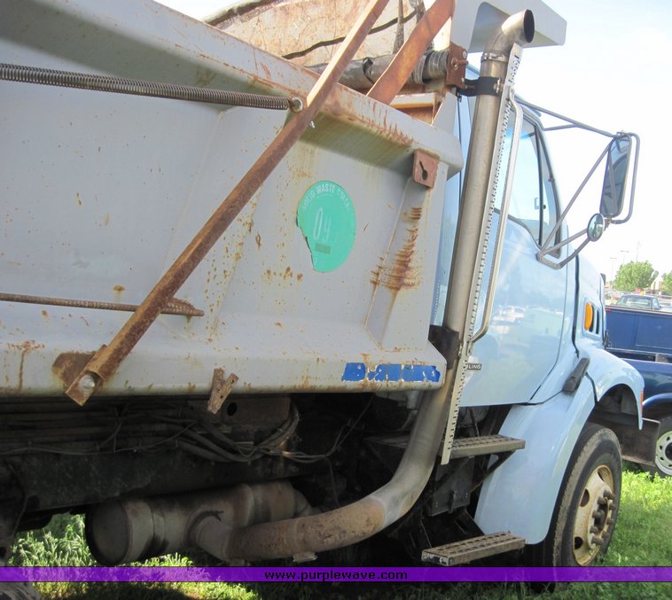 image for item 3815 1999 Sterling L8501 dump truck