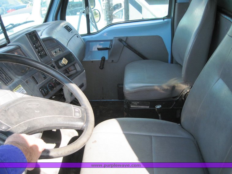 image for item 3815 1999 Sterling L8501 dump truck