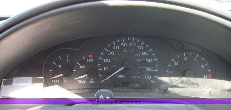 image for item 3822 2002 Chevrolet Cavalier