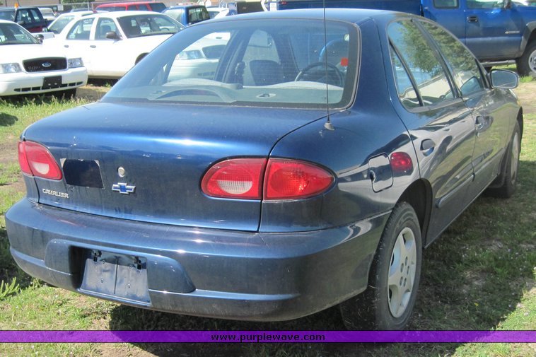 image for item 3825 2002 Chevrolet Cavalier